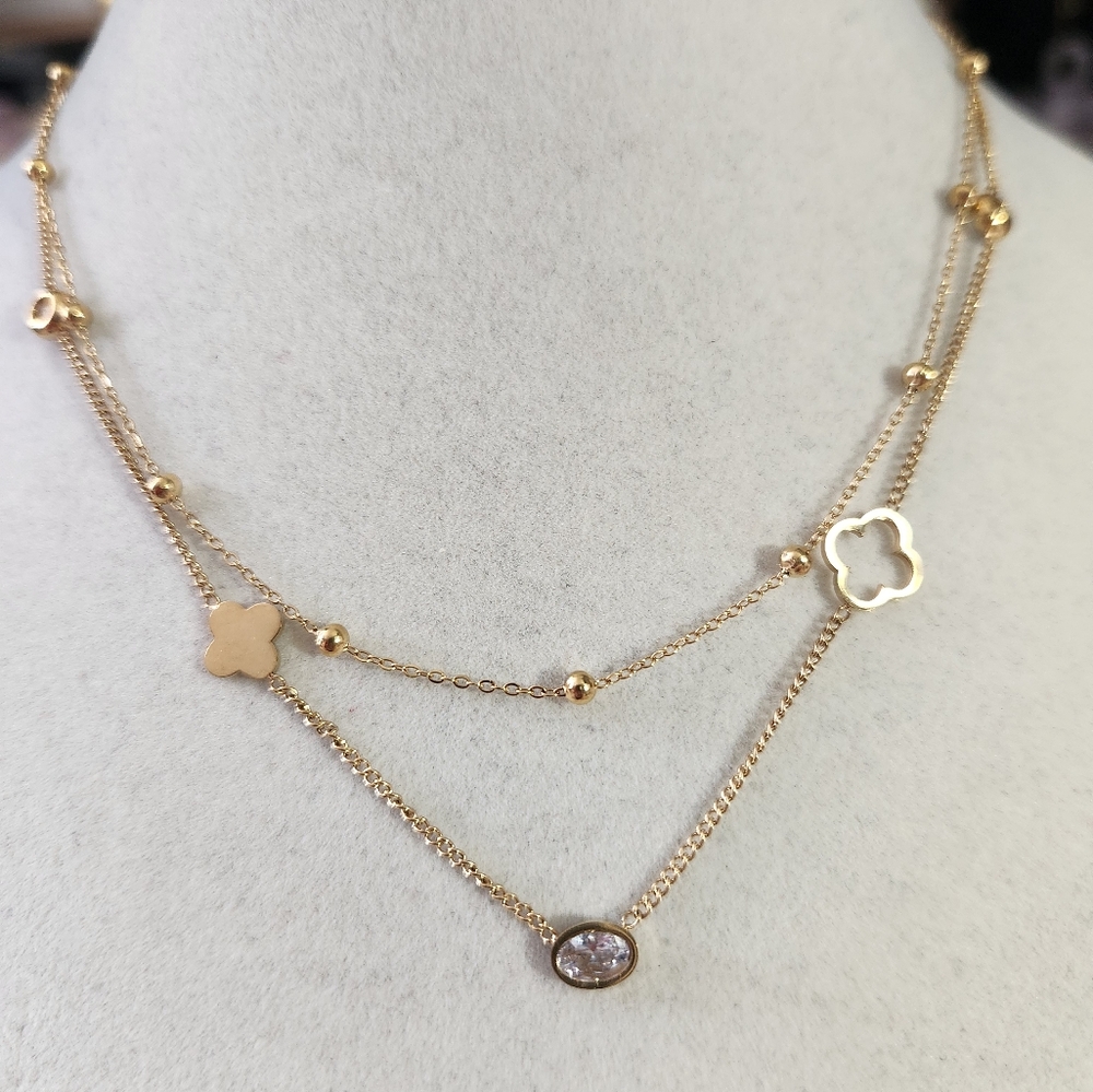 Stainless steel layered crystal  clover  necklace - Picture 4 of 5